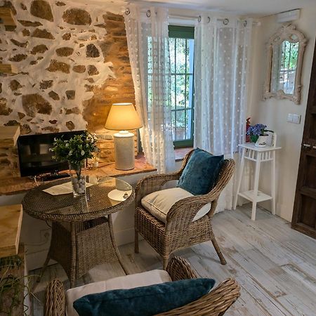 Finca La Favorita- Suites (Adults Only) Constantina Exterior photo