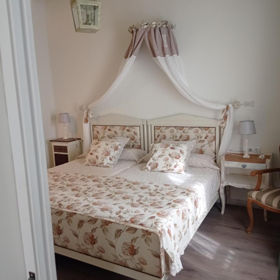 Finca La Favorita- Suites (Adults Only) Constantina Exterior photo